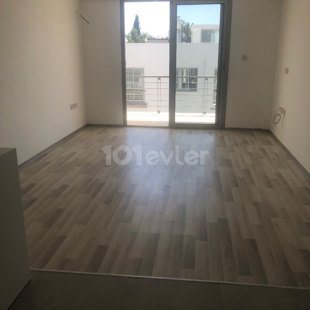 3+1 FLAT FOR SALE IN GÖNYELİ DE DÜRMCÜ BABA BEHIND ZERO..90533 859 21 66 ** 