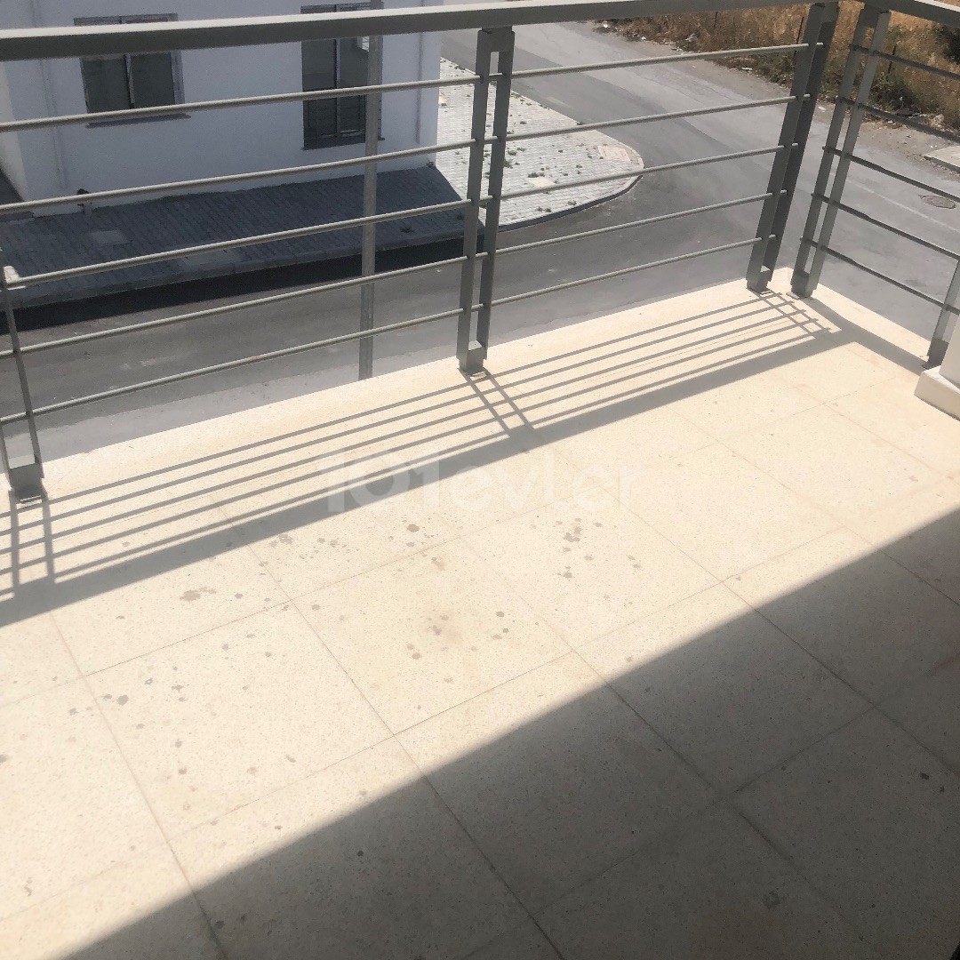 3+1 FLAT FOR SALE IN GÖNYELİ DE DÜRMCÜ BABA BEHIND ZERO..90533 859 21 66 ** 