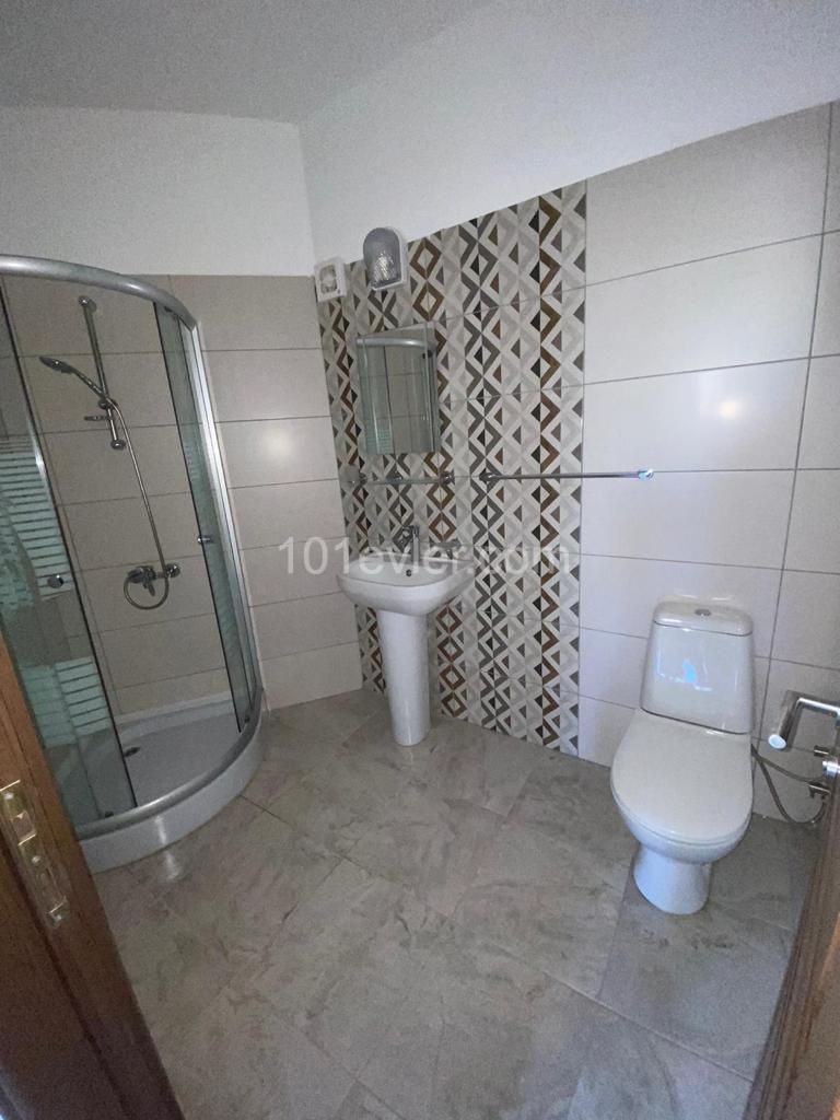 LEFKOŞA/GÖNYELİ DE SIFIR SATILIK 2+1 DAİRE..90533 859 21 66