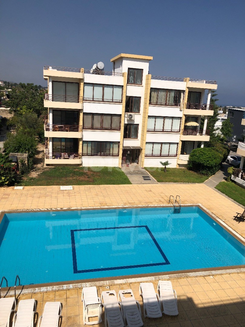 3+1 WOHNUNG ZUR MIETE VOLL MÖBLIERT AUF DEM GELÄNDE MIT POOL IN KYRENIA ALSANCAK TA..90533 859 21 66 ** 