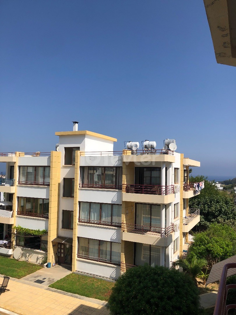 3+1 WOHNUNG ZUR MIETE VOLL MÖBLIERT AUF DEM GELÄNDE MIT POOL IN KYRENIA ALSANCAK TA..90533 859 21 66 ** 