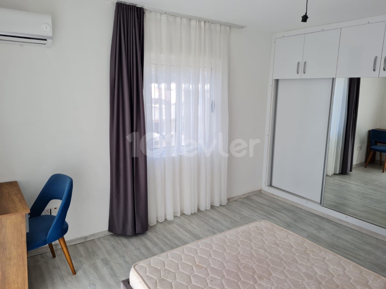 LEFKOŞA/DEREBOYU NDA FULL EŞYALI KİRALIK 3+1 DAİRE..