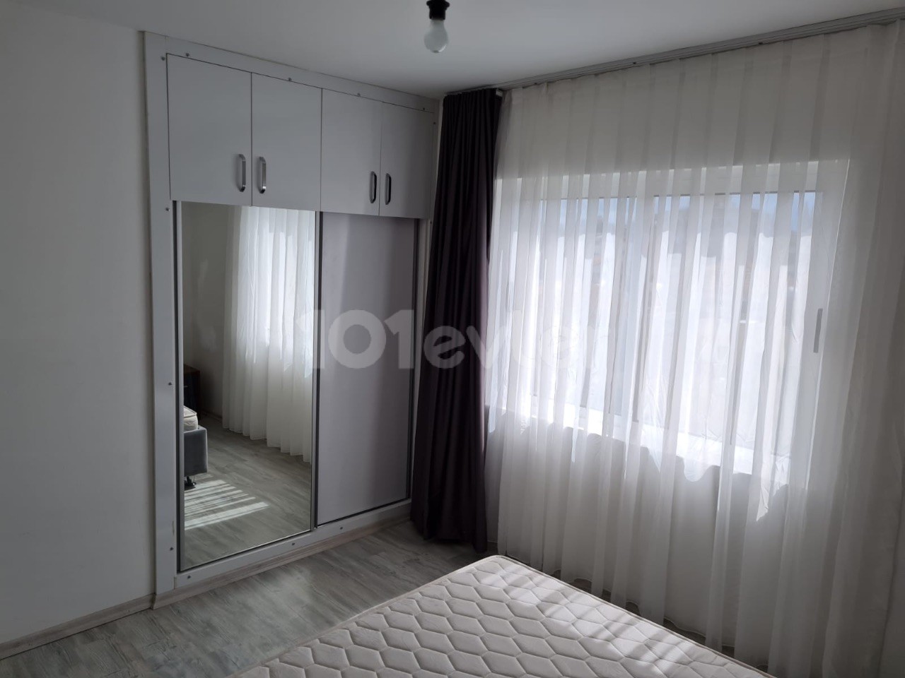 LEFKOŞA/DEREBOYU NDA FULL EŞYALI KİRALIK 3+1 DAİRE..