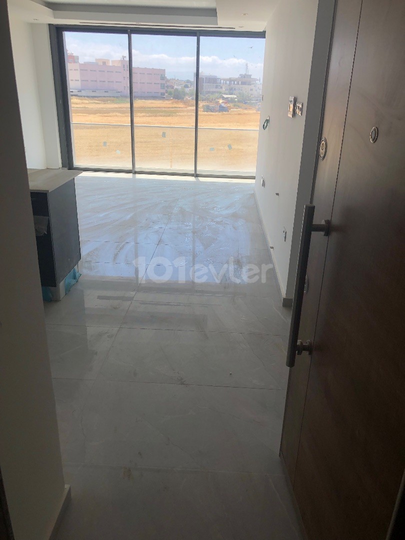 2+1 FLAT FOR SALE WITH COMMERCIAL PERMIT IN METEHAN-KERMİYA RESIDENCE BUILDING.. 90533 859 21 66