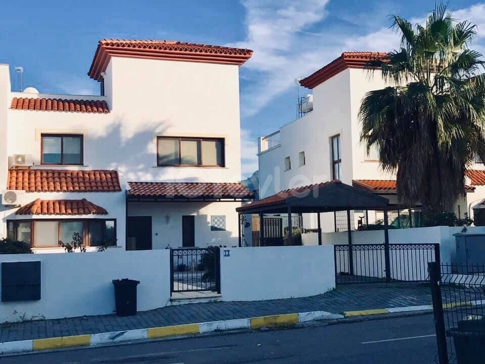 VILLA FOR SALE AT THE APARTMENT PRICE...A DETACHED COTTAGE WITH A PRIVATE GARDEN ON LOAN IN KYRENIA DOGANKOY IS ON DISPLAY AT THE OPPORTUNITY PRICE OF A 3+1 DUPLEX VILLA FOR SALE ** 