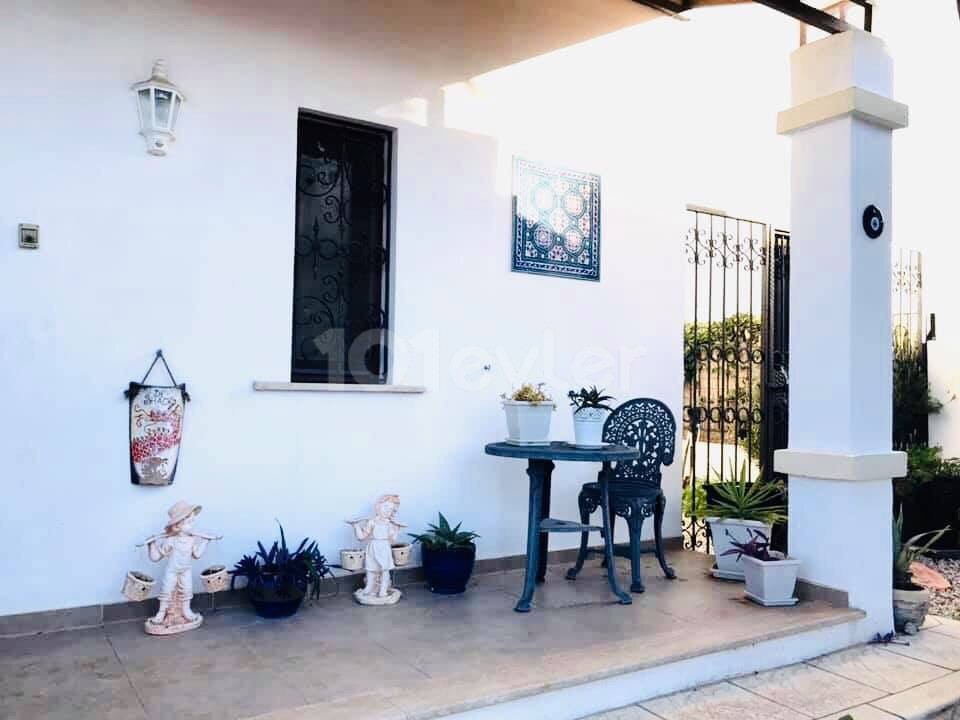 VILLA FOR SALE AT THE APARTMENT PRICE...A DETACHED COTTAGE WITH A PRIVATE GARDEN ON LOAN IN KYRENIA DOGANKOY IS ON DISPLAY AT THE OPPORTUNITY PRICE OF A 3+1 DUPLEX VILLA FOR SALE ** 