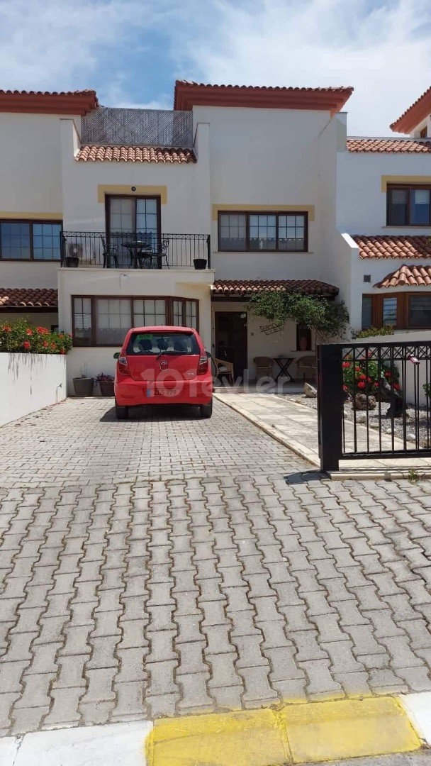 VILLA FOR SALE AT THE APARTMENT PRICE...A DETACHED COTTAGE WITH A PRIVATE GARDEN ON LOAN IN KYRENIA DOGANKOY IS ON DISPLAY AT THE OPPORTUNITY PRICE OF A 3+1 DUPLEX VILLA FOR SALE ** 