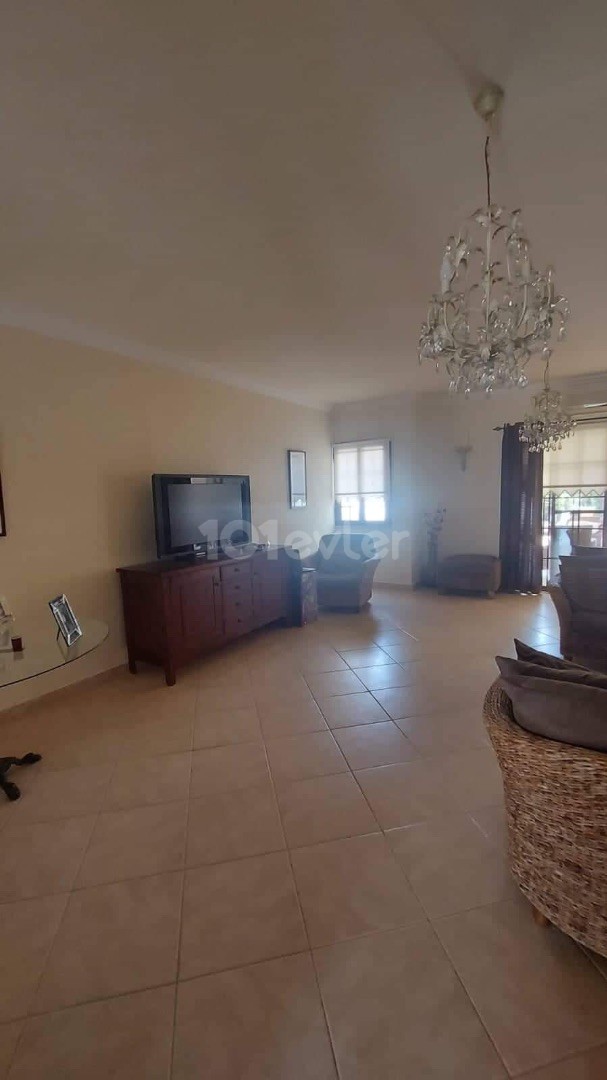 VILLA FOR SALE AT THE APARTMENT PRICE...A DETACHED COTTAGE WITH A PRIVATE GARDEN ON LOAN IN KYRENIA DOGANKOY IS ON DISPLAY AT THE OPPORTUNITY PRICE OF A 3+1 DUPLEX VILLA FOR SALE ** 