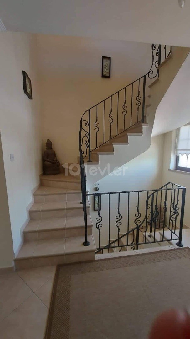 VILLA FOR SALE AT THE APARTMENT PRICE...A DETACHED COTTAGE WITH A PRIVATE GARDEN ON LOAN IN KYRENIA DOGANKOY IS ON DISPLAY AT THE OPPORTUNITY PRICE OF A 3+1 DUPLEX VILLA FOR SALE ** 