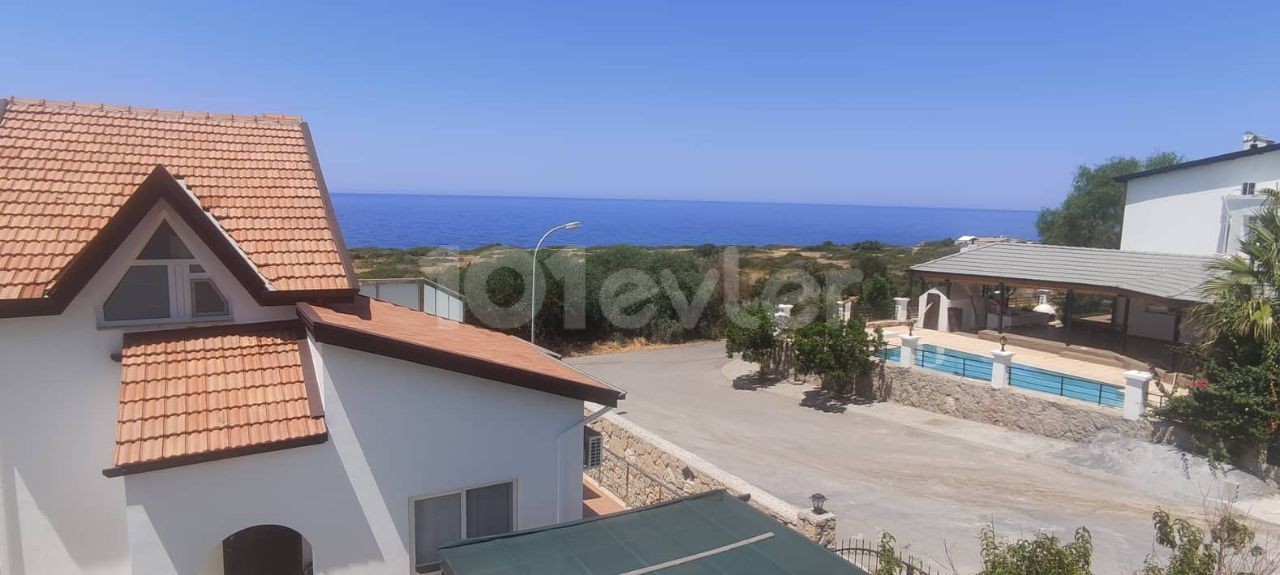 4+ 1 Villas for Sale in Esentepe District With sea view awareness ** 