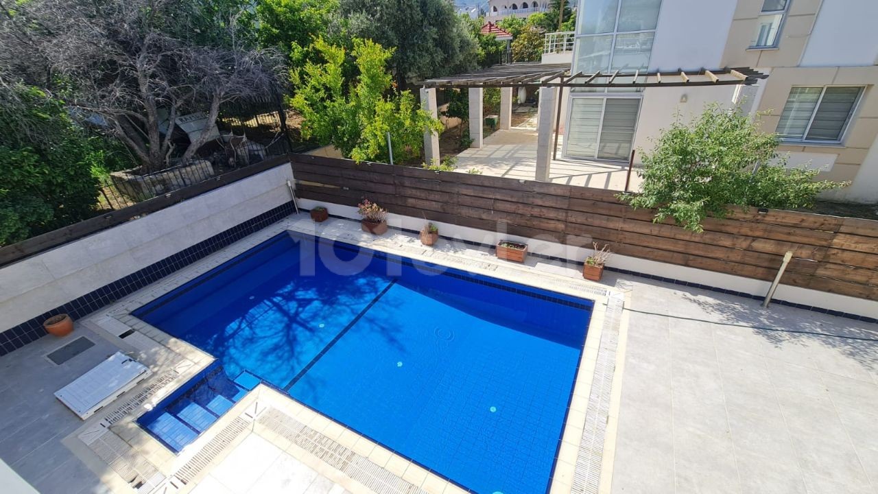 Özel Havuzu İle Muhteşem Bir Tatil Fırsatı Sunacak Günlük Kiralık Villa