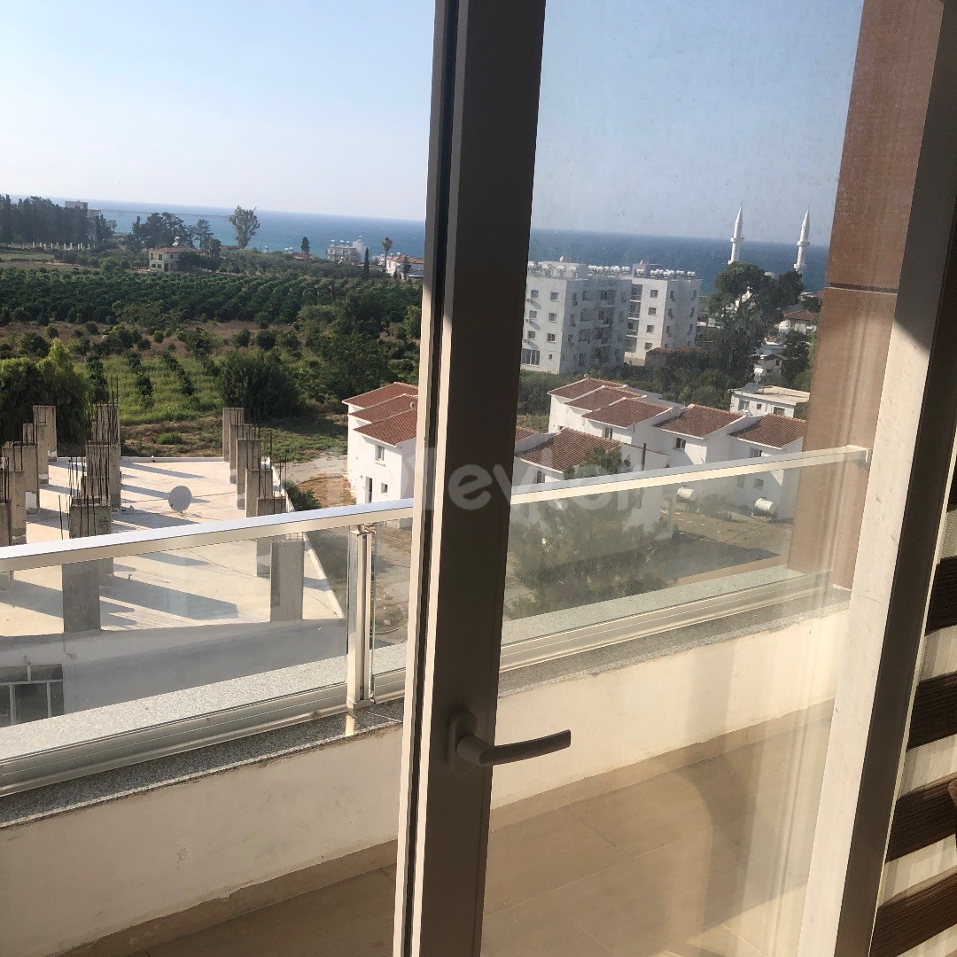 FULLY FURNISHED 3 + 1 APARTMENT FOR SALE IN WALKING DISTANCE FROM THE AMERICAN UNIVERSITY OF LEFKE.. ** 