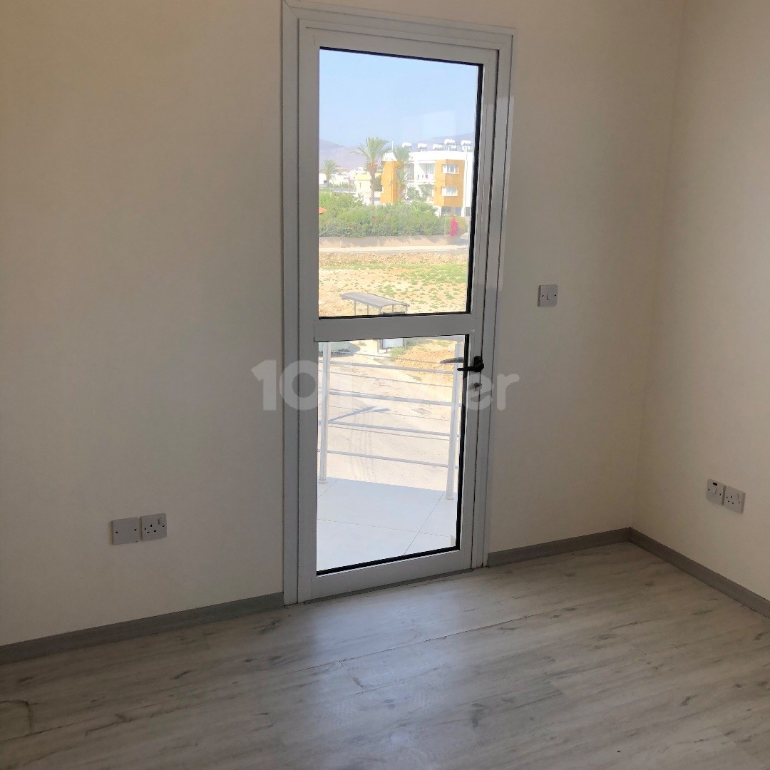 ZERO 2 + 1 APARTMENT WITH ELEVATOR FOR SALE IN MITRELI.. ** 