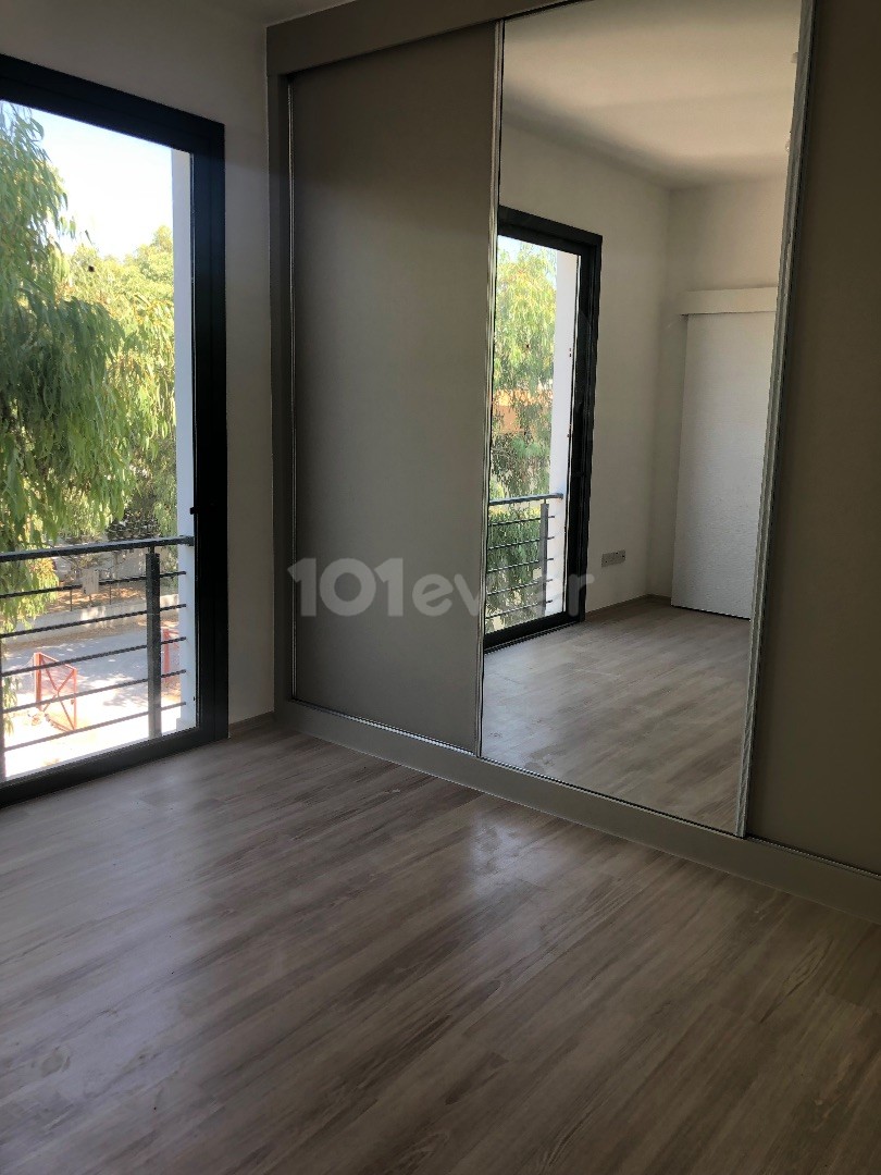 3+1 WOHNUNG ZUM VERKAUF IN ORTAKÖY/NIKOSIA SEHR PRIVAT..0533 859 21 66 ** 