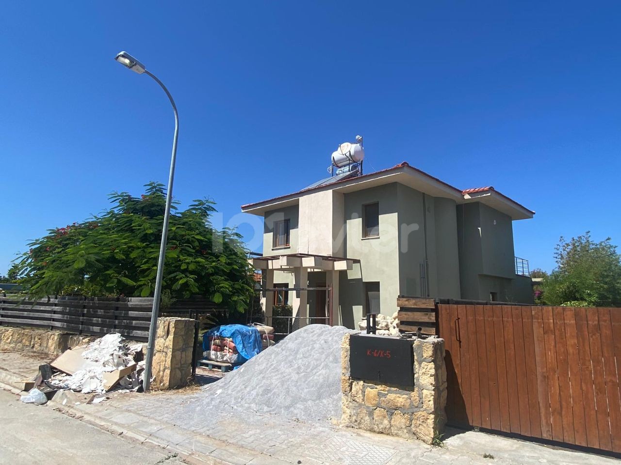 AMG Immobilien tan Villa zum Verkauf in Kyrenia Chatalköy ** 