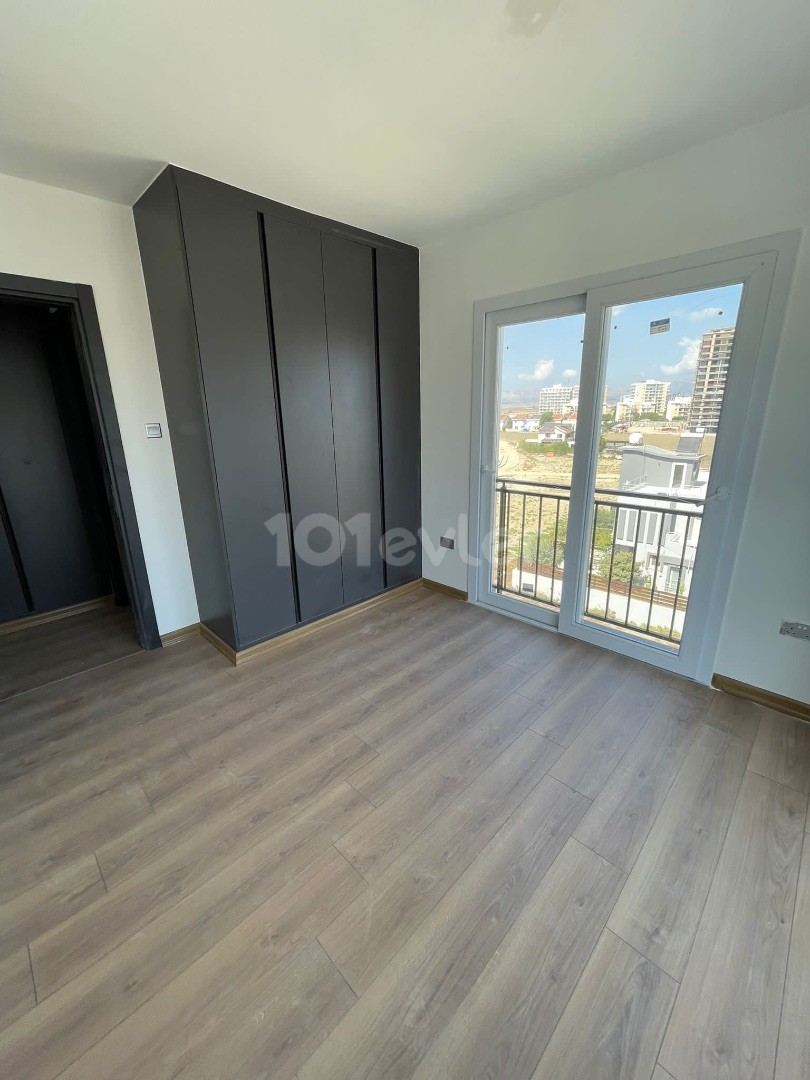 FIRSAT!! YENİ İSKELE DE SATILIK DENİZ MANZARALI SIFIR 2+1 DAİRE..