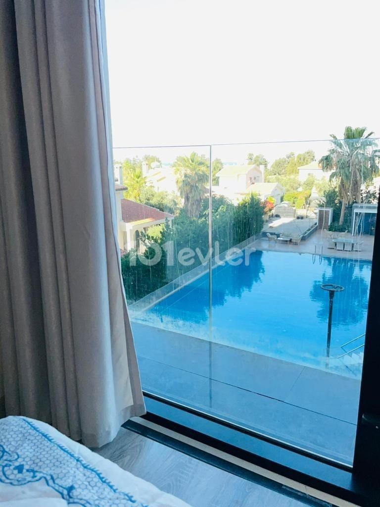 Girne Merkez'de Kiralık 3+1 Daire