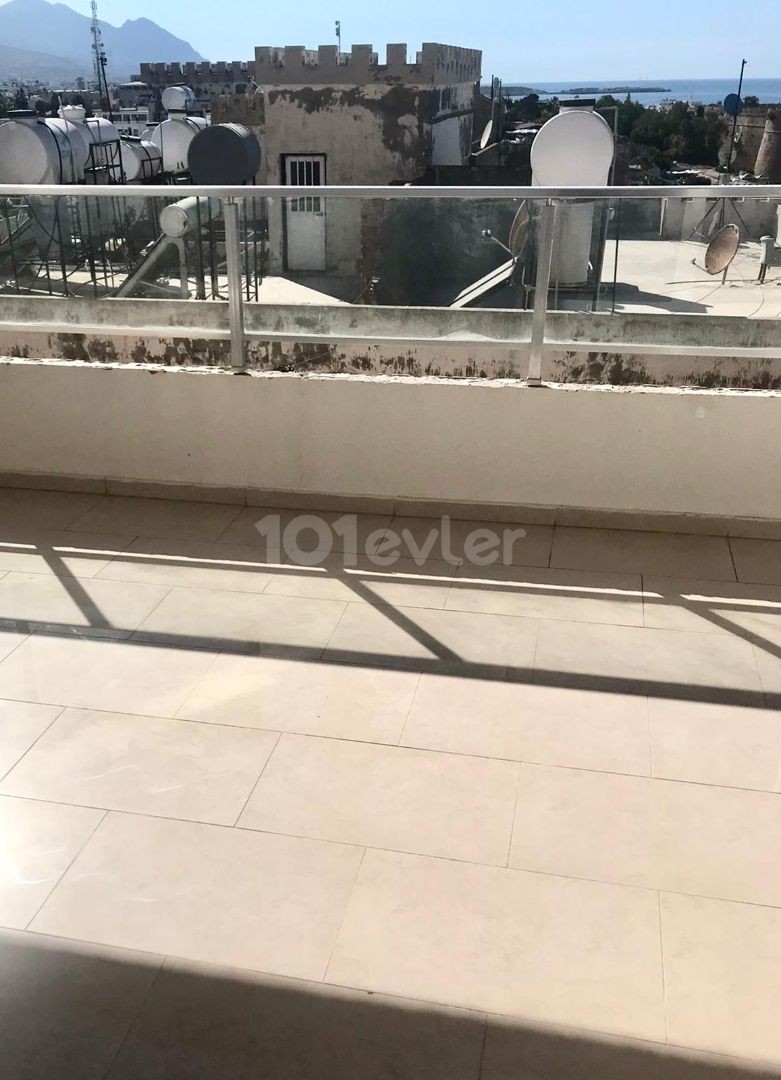 Girne Merkez'de Kiralık 1+1 ve 2+1 Daireler