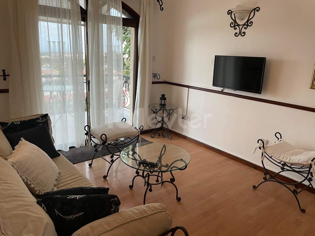 FIRSATLARA DEVAM✨…TEK DEPOZİTOO!..GİRNE’NİN CENNETE AÇILAN KAPISI EDREMİT’TE KİRALIK 1+1 HARİKA MANZARALI BUNGALOW  DAİRELER ELEKTRİK-SU-İNTERNET DAHİL AYLIK 350£