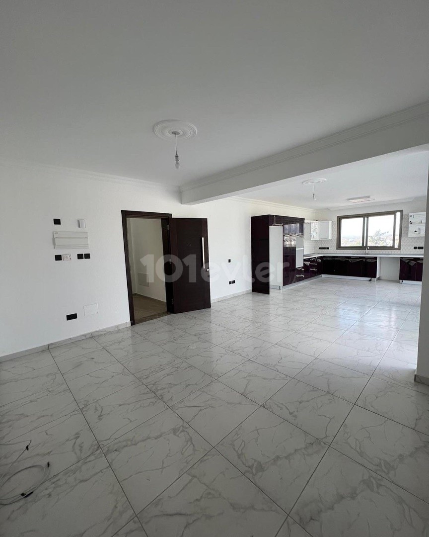 GÖNYELİ DE SATILIK SIFIR 3+1 PENTHOUSE..