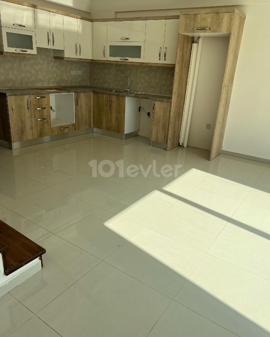 Flat For Sale in Küçük Kaymaklı, Nicosia