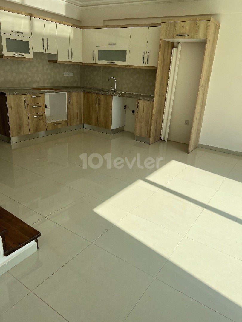 Flat For Sale in Küçük Kaymaklı, Nicosia