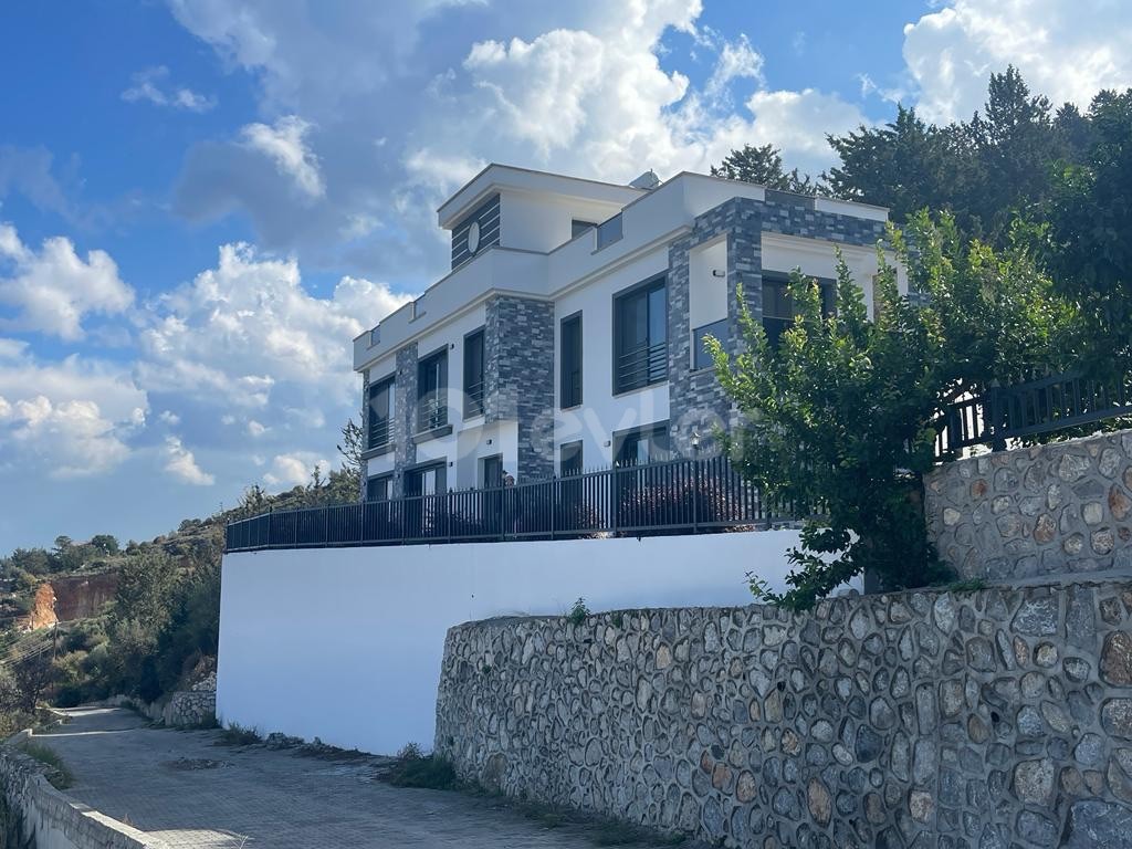 Villa Kaufen in Karşıyaka, Kyrenia