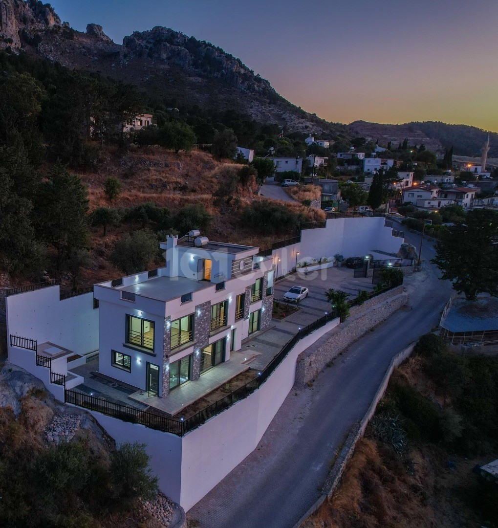 Villa For Sale in Karşıyaka, Kyrenia