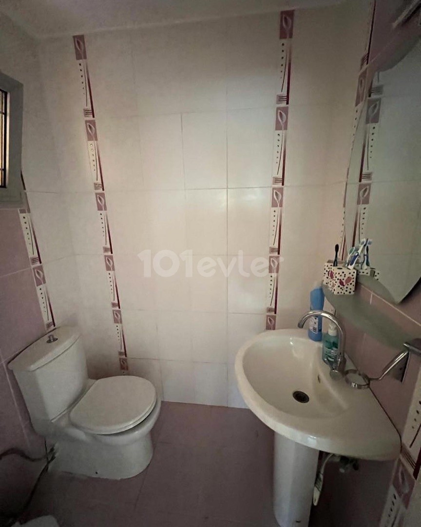 Flat For Sale in Küçük Kaymaklı, Nicosia