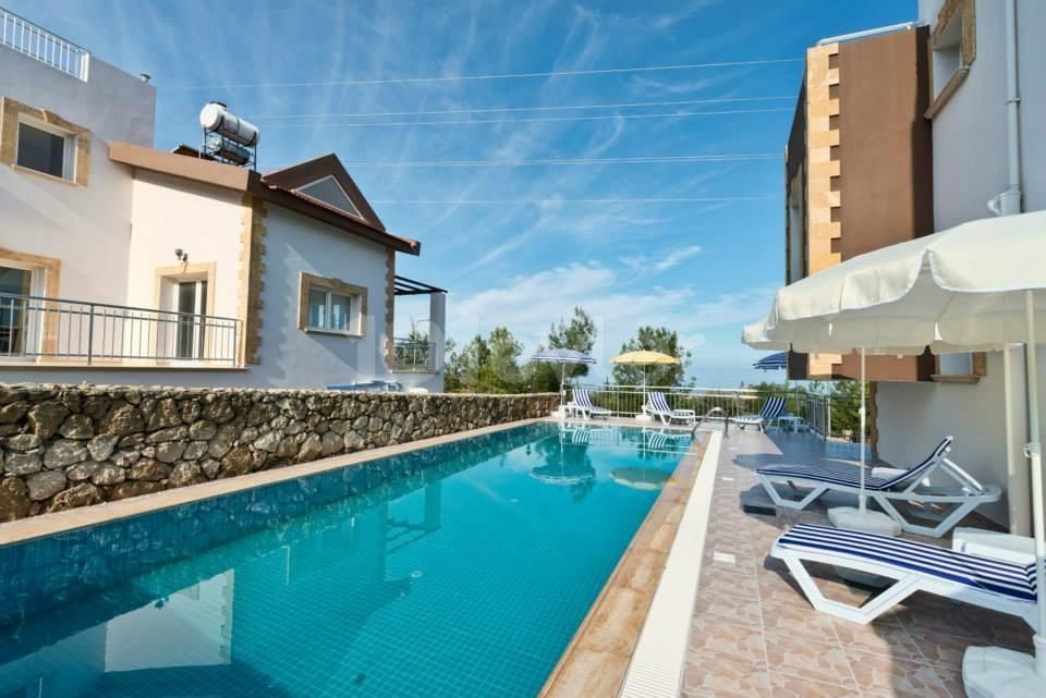 ✨✨✨✨ PRIVATE POOL PRIVATE GARDEN LARGE TERRACE VILLA THAT WILL FASCINATE THOSE WHO SEE IT✨ FULLY FURNISHED 4 BEDROOM VILLA FOR RENT IN ÇATALKÖY REGION✨ ✨ 