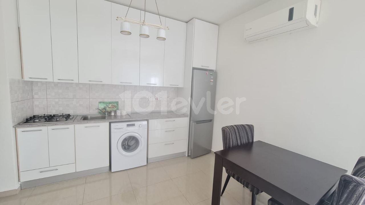 Flat To Rent in Alsancak, Kyrenia