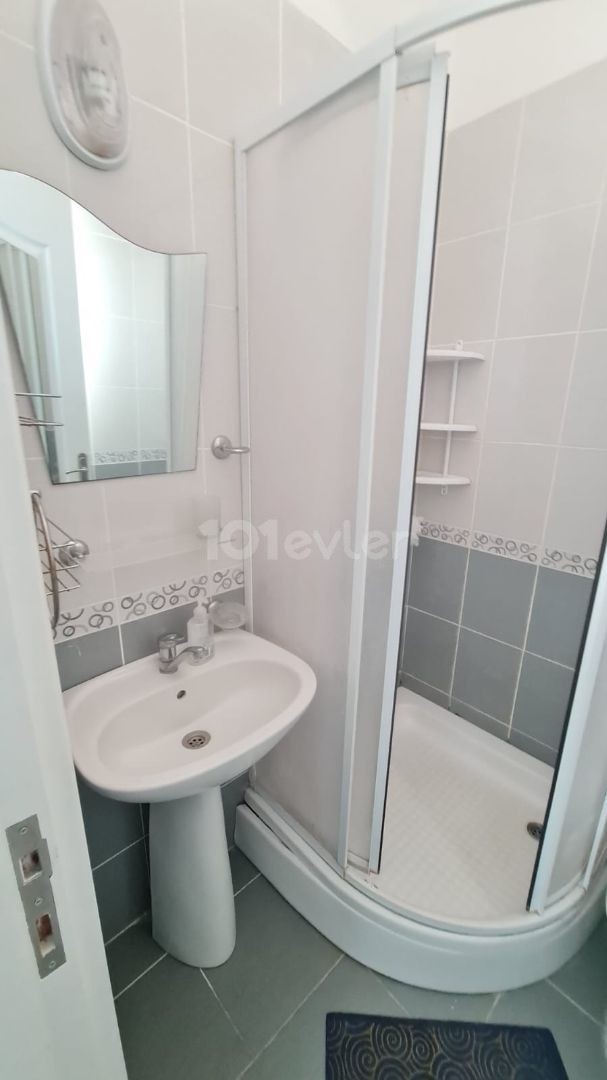 Flat To Rent in Alsancak, Kyrenia