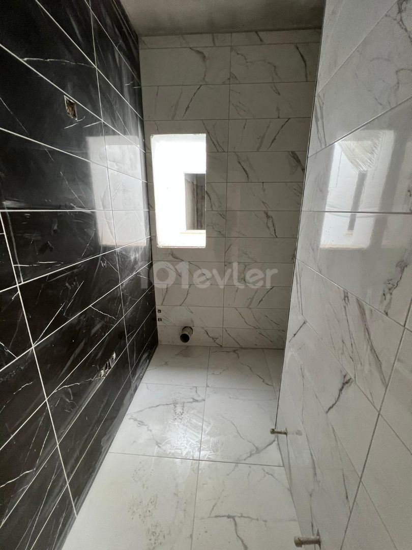 LEFKOŞA/DUMLUPINAR DA 115 M2 TÜRK KOÇANLI SIFIR SATILIK 3+1 DAİRE ..İLETİŞİM- 05338555472