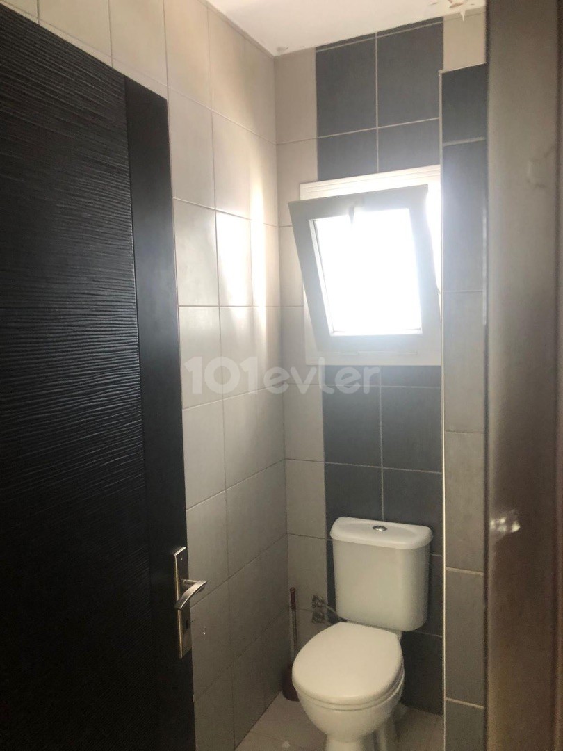 Flat To Rent in Girne Merkez, Kyrenia