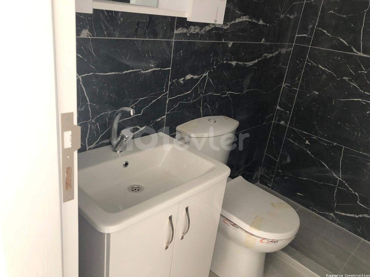 Flat For Sale in Alsancak, Kyrenia