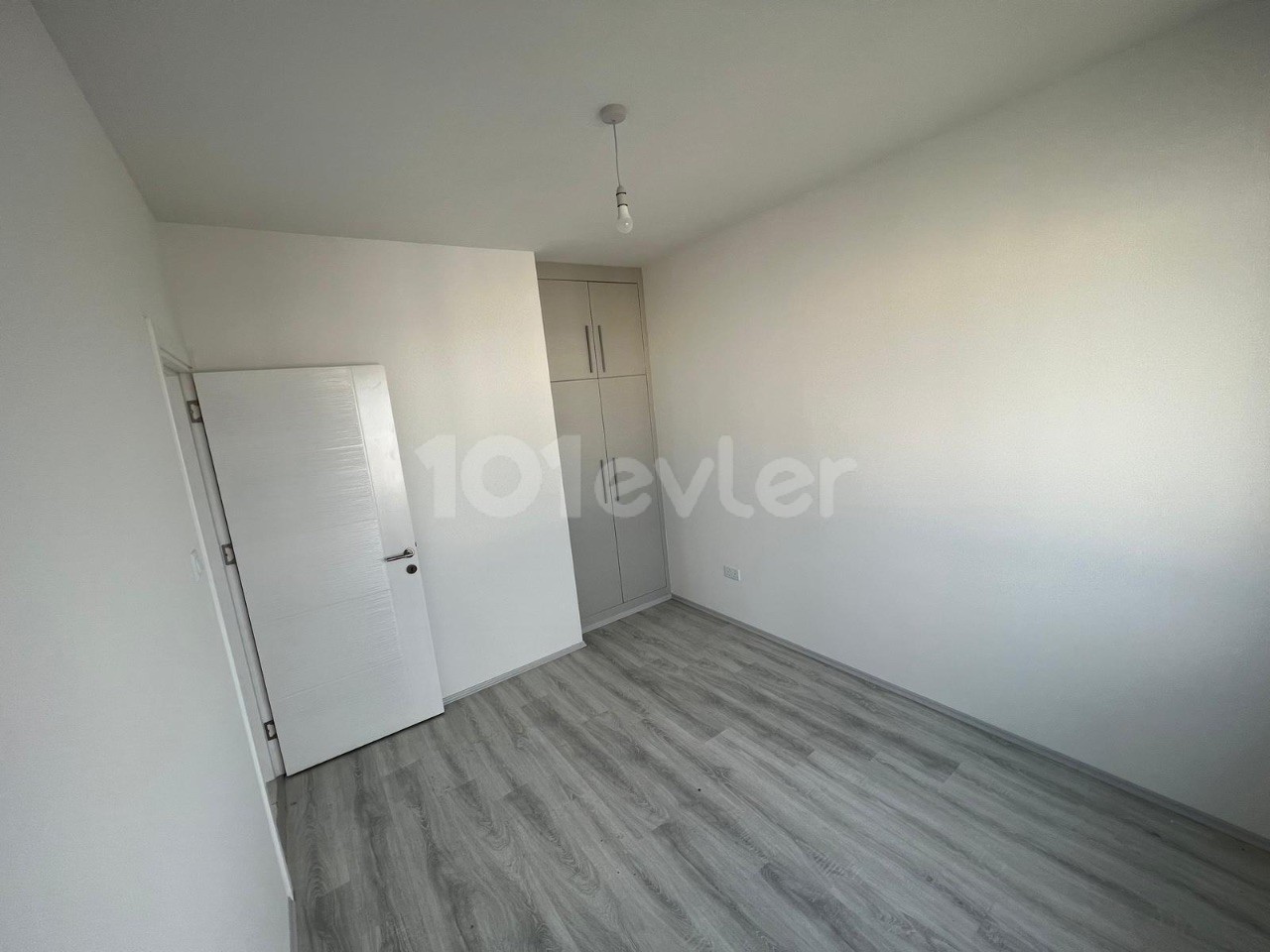 GÖNYELİ DE ASANSÖRLÜ SATILIK SIFIR 2+1 PENTHOUSE..0533 859 21 66