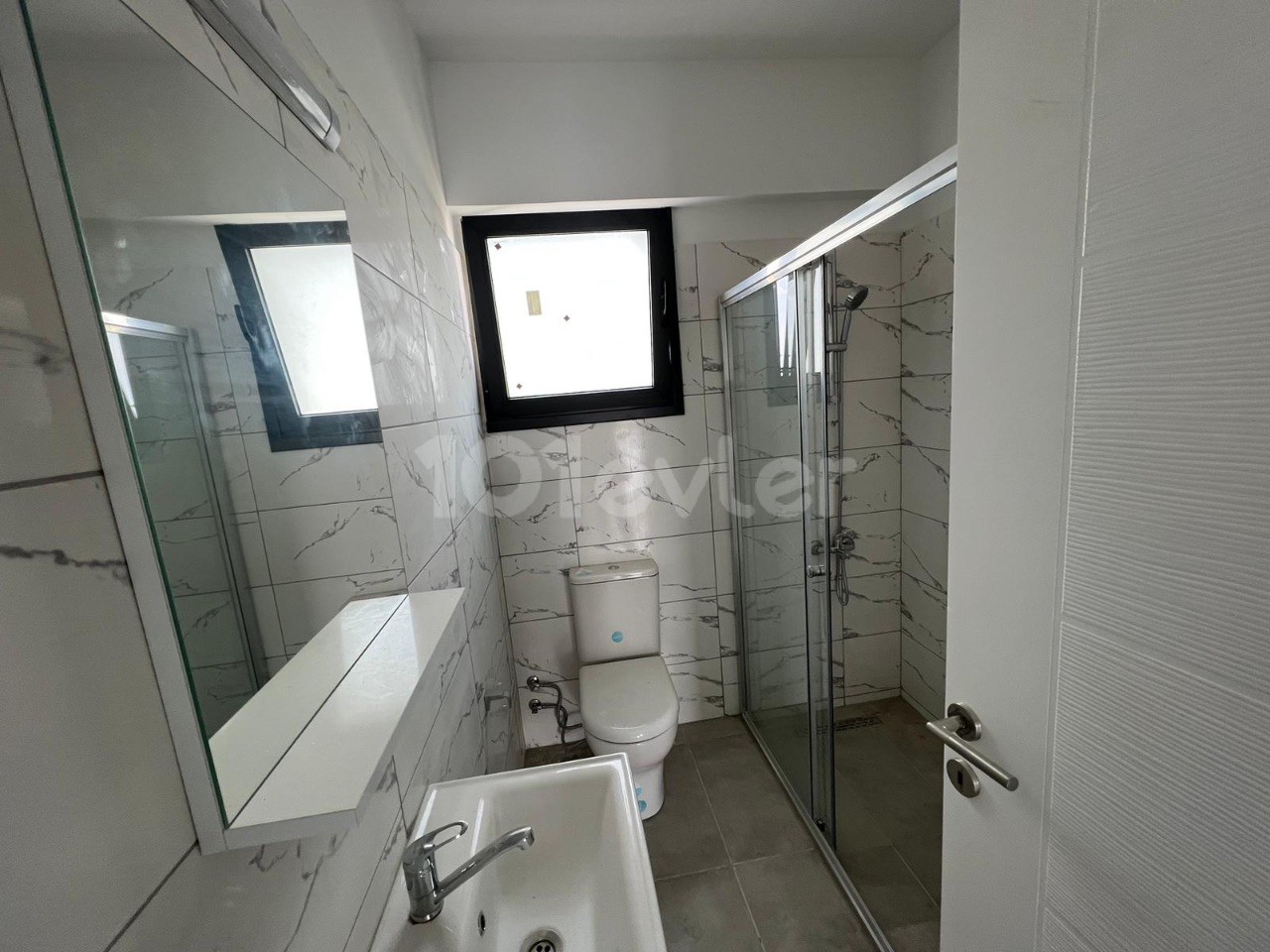 GÖNYELİ DE ASANSÖRLÜ SATILIK SIFIR 2+1 PENTHOUSE..0533 859 21 66