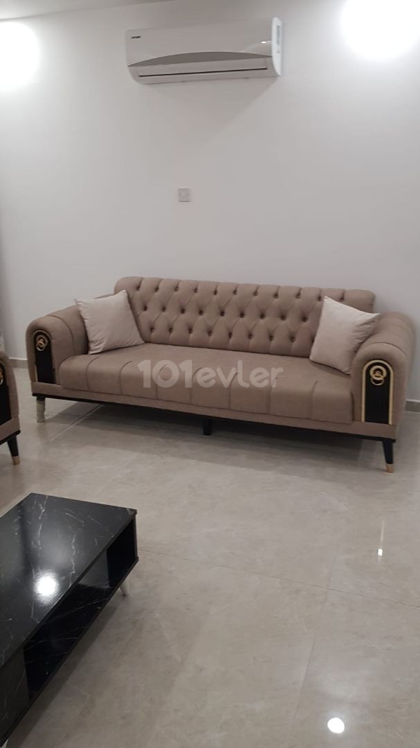 Flat To Rent in Alsancak, Kyrenia