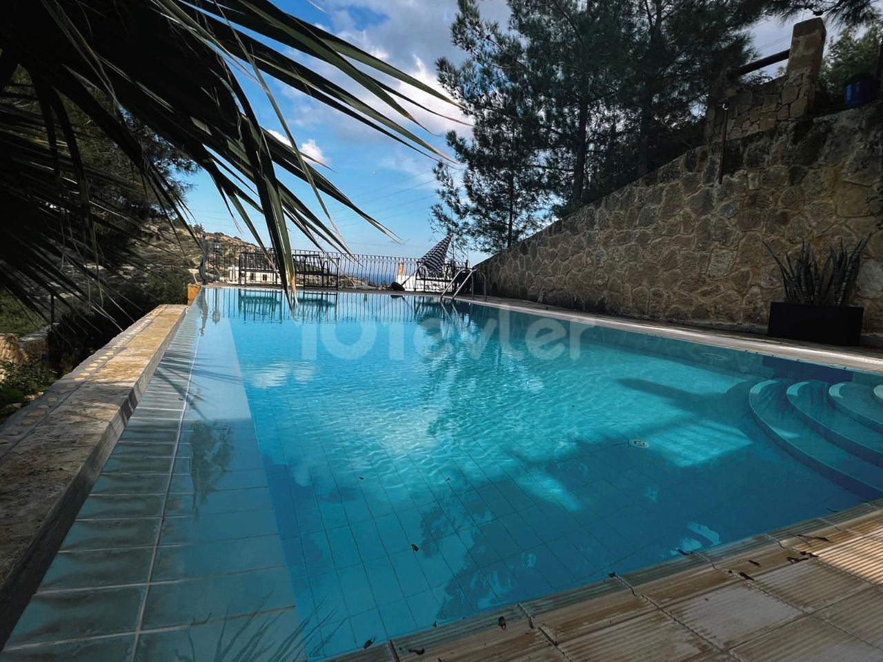 Villa For Sale in Alsancak, Kyrenia