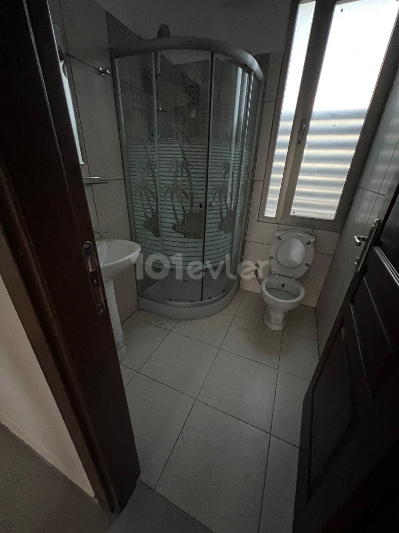 LEFKOŞA/GÖNYELİ DE EBEVEYN BANYO/WC Lİ SATILIK SIFIR 3+1 DAİRE..0533 859 21 66