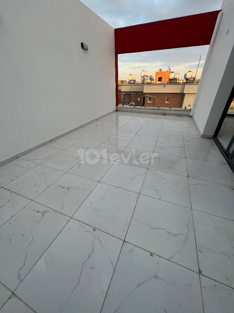 LEFKOŞA/GÖNYELİ DE FOR SALE NEW 2+1 FLAT WITH ELEVATOR. .  0533 859 21 66 ** 