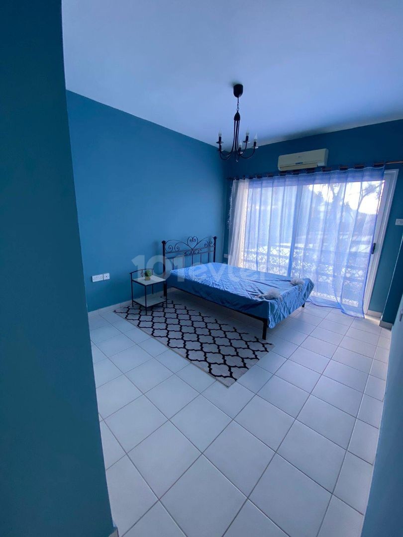 IN GUINEA LAPTA REGION, AWAY FROM THE CHAOS OF THE CITY AWAY FROM THE CHAOS OF THE CITY, BUT ALSO IN THE CITY, THE EQUIVALENT COB 55 M2 1 + 1 FULLY FURNISHED APARTMENT. . . AIR CONDITIONING IN EVERY ROOM, WHITE GOODS, DINING TABLE, WARDROBE ETC. WITH MANY ADVANTAGES. 