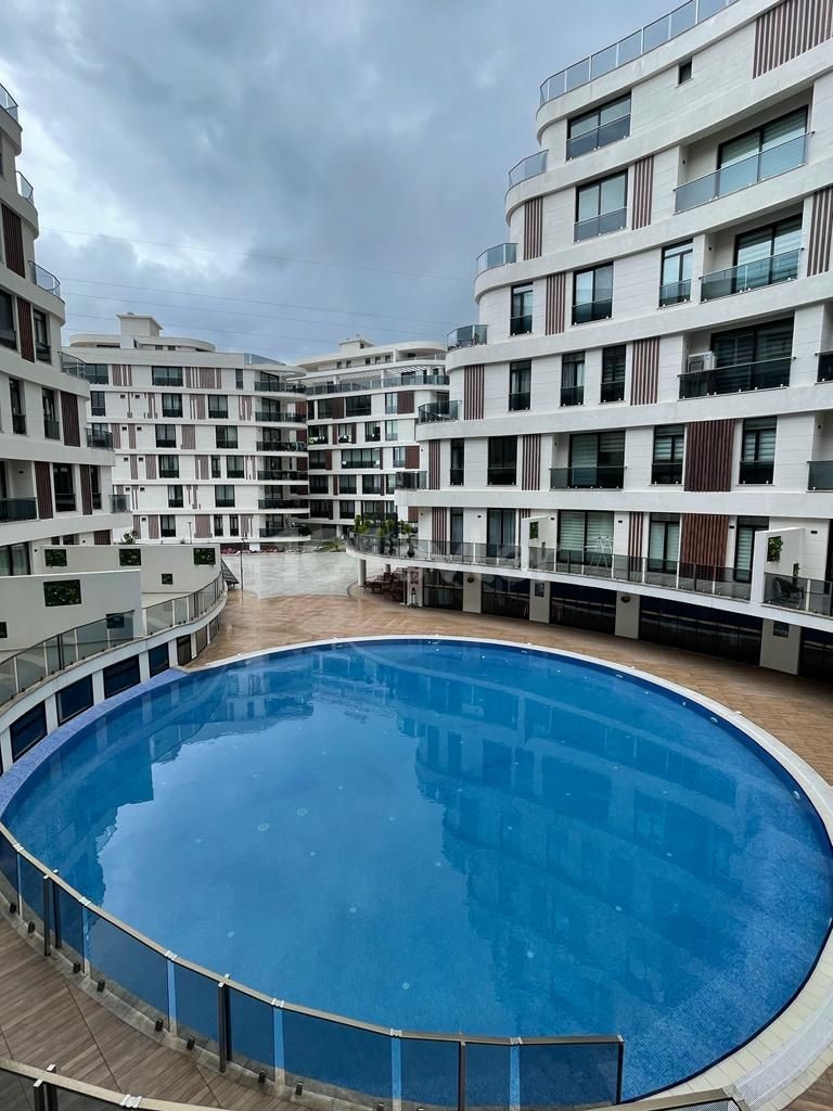 WITH ITS LOCATION IN THE MIDDLE OF CITY LIFE, WE OFFER YOU A LIVING SPACE WHERE YOU WILL WITNESS THE UNIQUE POOL VIEW FROM EACH ROOM SEPARATELY. . .  A RESIDENCE THAT ATTRACTS YOU WITH ITS MANY FEATURES SUCH AS A GYM, TURKISH BATH, CHILDREN'S PLAYGROUND, MARKET, RESTAURANT, FOYER AREA AND EVEN A MOV