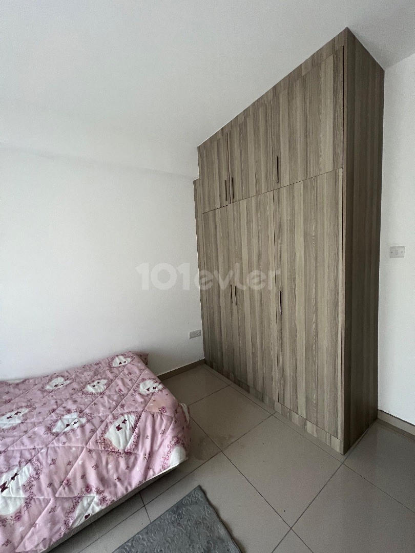 KÜÇÜKKAYMAKLI/LEFKOŞA DA  ASANSÖR LÜ FULL EŞYALI KİRACILI SATILIK 2+1 DAİRE