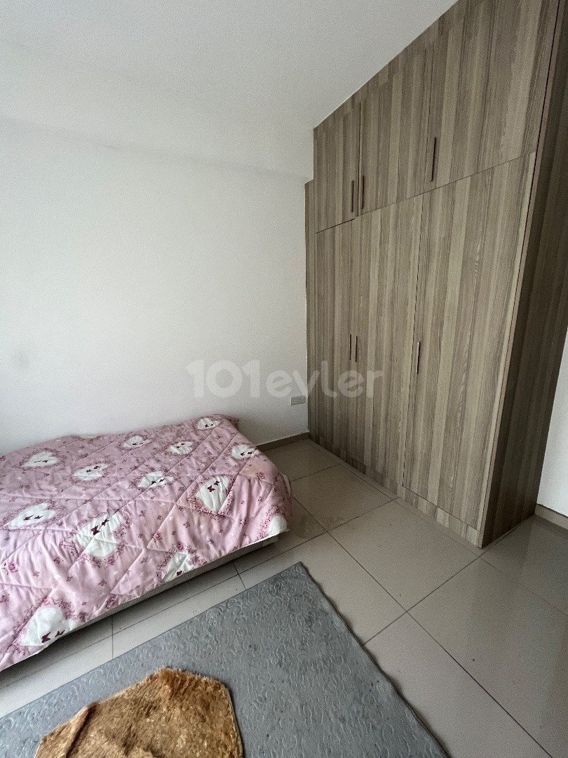 KÜÇÜKKAYMAKLI/LEFKOŞA DA  ASANSÖR LÜ FULL EŞYALI KİRACILI SATILIK 2+1 DAİRE