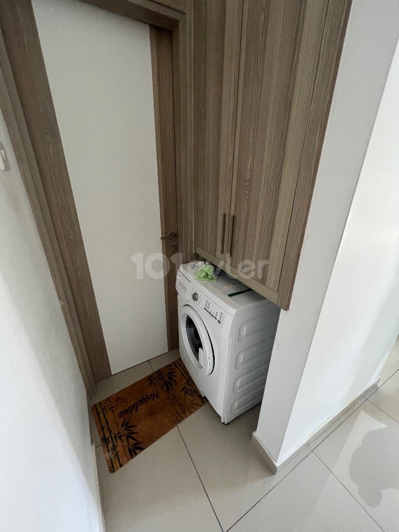 KÜÇÜKKAYMAKLI/LEFKOŞA DA  ASANSÖR LÜ FULL EŞYALI KİRACILI SATILIK 2+1 DAİRE