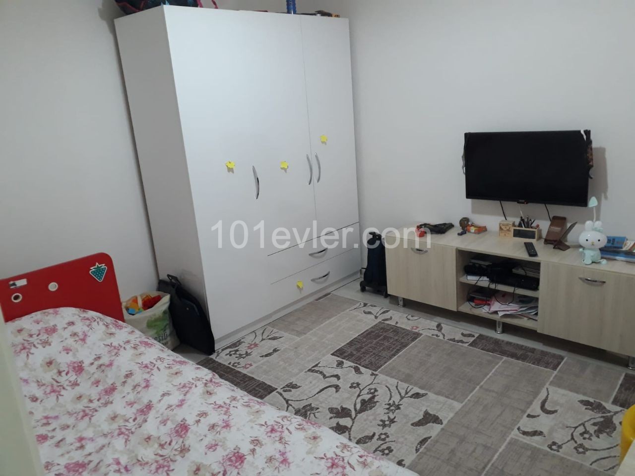 Kuzey Kıbrıs,Mağusa,Karakol bölgesı,satılık 3+1 eşyalı daire