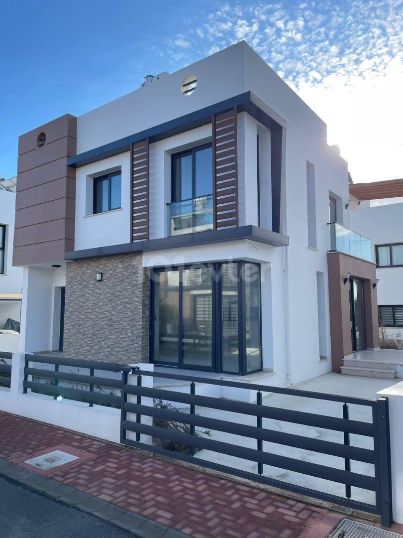 NORTH CYPRUS MAGUSA YENİBOĞAZİÇİ 3+1 VILLA FOR SALE