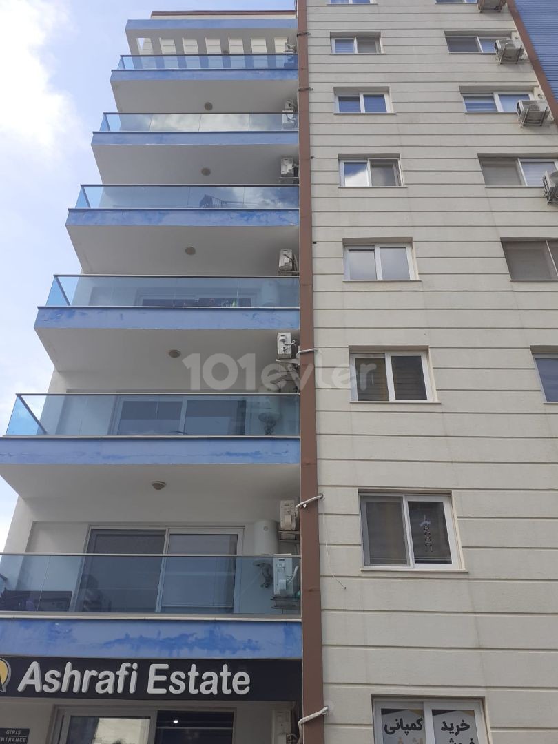 KUZEY KIBRIS MAGUSA SAKARYA  BÖLGESİ SATILIK EŞYALI 2+1 DAİRE