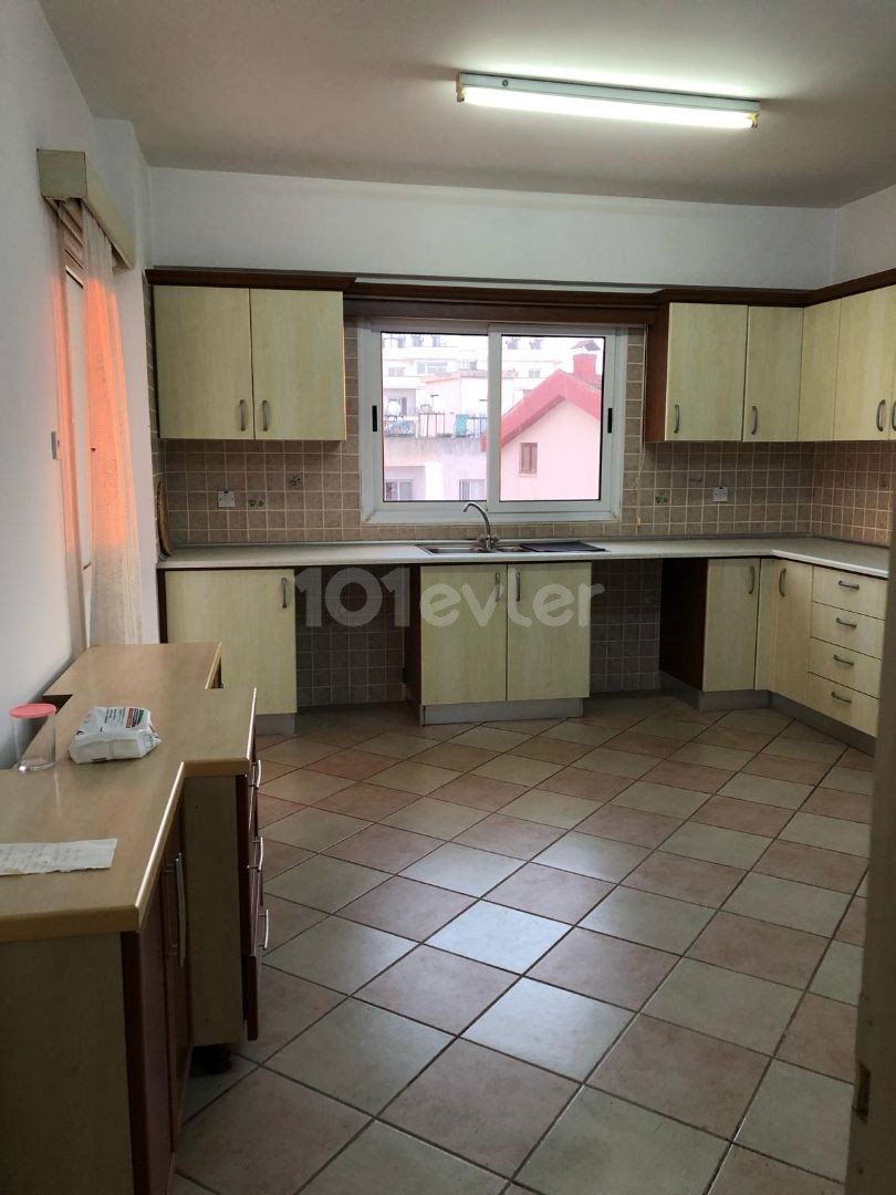 FAMAGUSTA (Very close to the Salamis road monument circle) VERY SPACIOUS AND CLEAN 3+1 FLAT FOR RENT